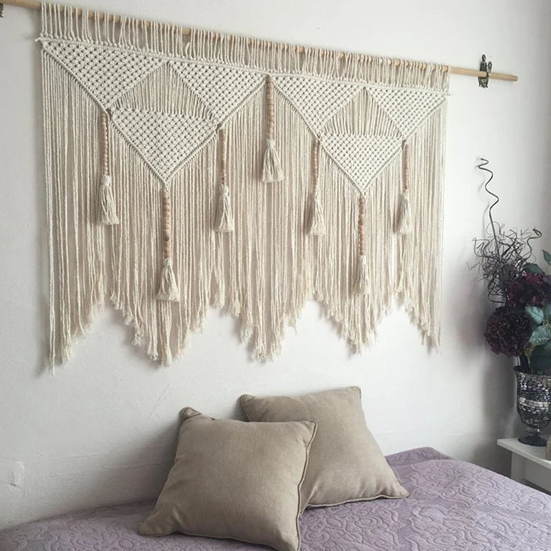 Boho-Majestät: XXL Makramee-Wandteppich 'Ethereal Knot' (100 × 120 cm)