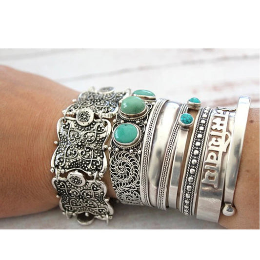 Gypsy Tribal Tibetan Bracelet für Damen & Herren – Boho Vintage Silber Turquoise Elastisches Bangle – Afghanisches, Türkisches, Ethnisches Indisches Schmuckstück