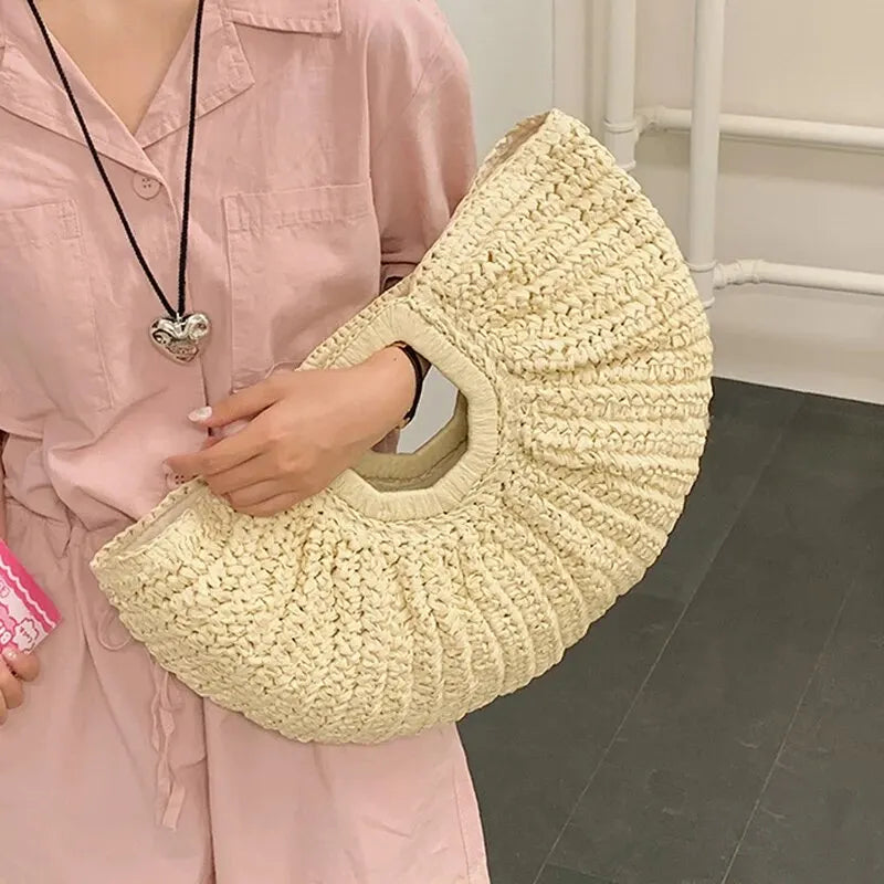 Sommer Stroh-Halfmoon-Handtasche für Damen – Handgefertigte Rattan-Tasche im Strandstil, Modisches Strick-Design