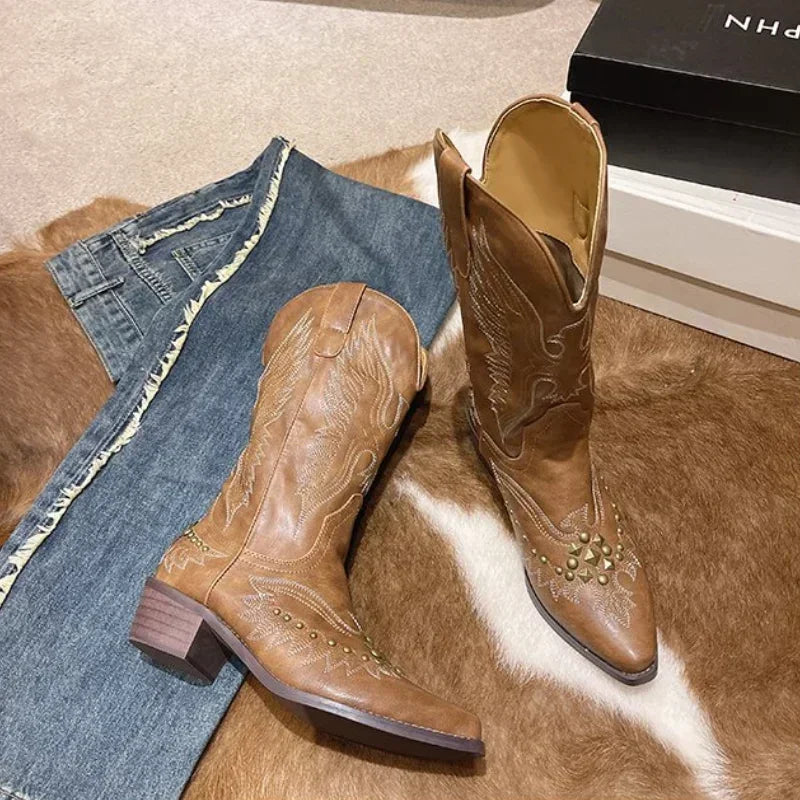 Studded Western Cowboy Boots für Damen – Herbstmode mit Reißverschluss, Besticktem Design, Spitz zulaufender Zehenform und Chunky Heel