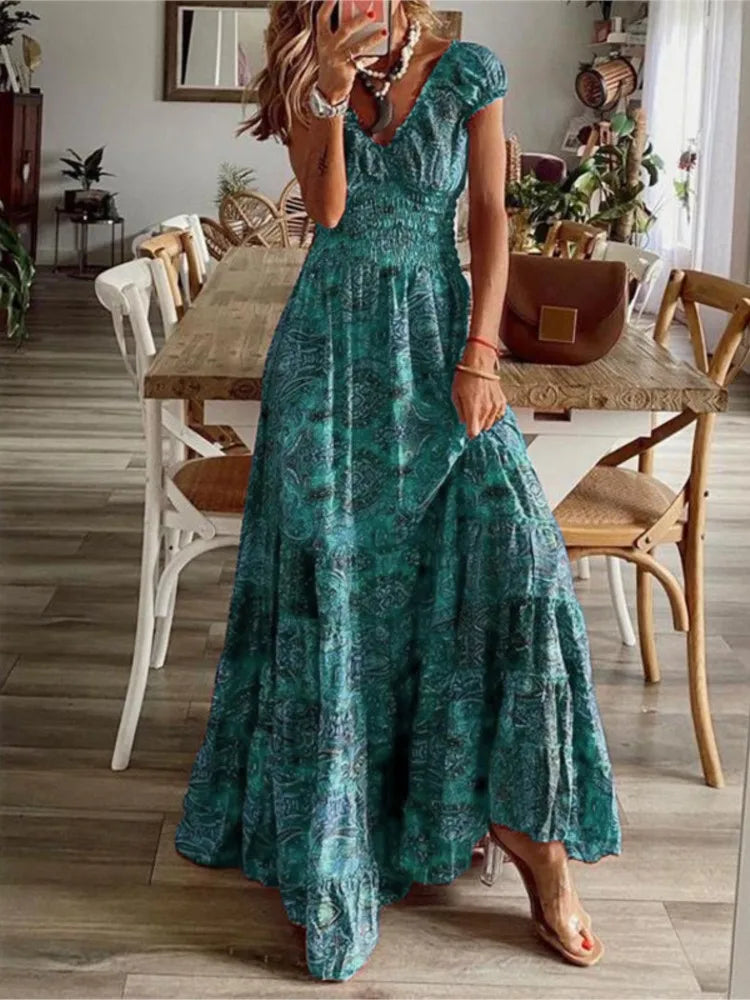 Sommerkleid für Damen im Ethno-Stil mit Blumenmuster, Kurzarm, Tailliertes Kleid mit Petalsärmeln und weitem Saum