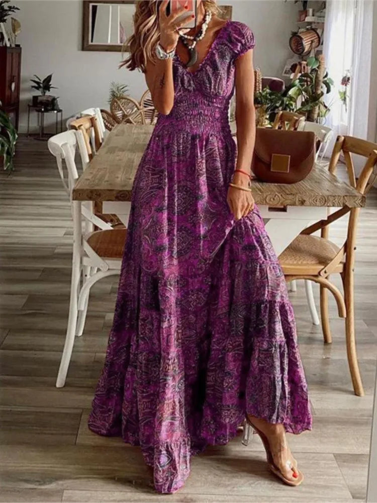 Sommerkleid für Damen im Ethno-Stil mit Blumenmuster, Kurzarm, Tailliertes Kleid mit Petalsärmeln und weitem Saum