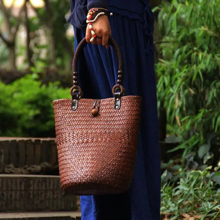 Vintage Rattan Bucket Handtasche – Stilvolle Strohtasche für Jeden Anlass