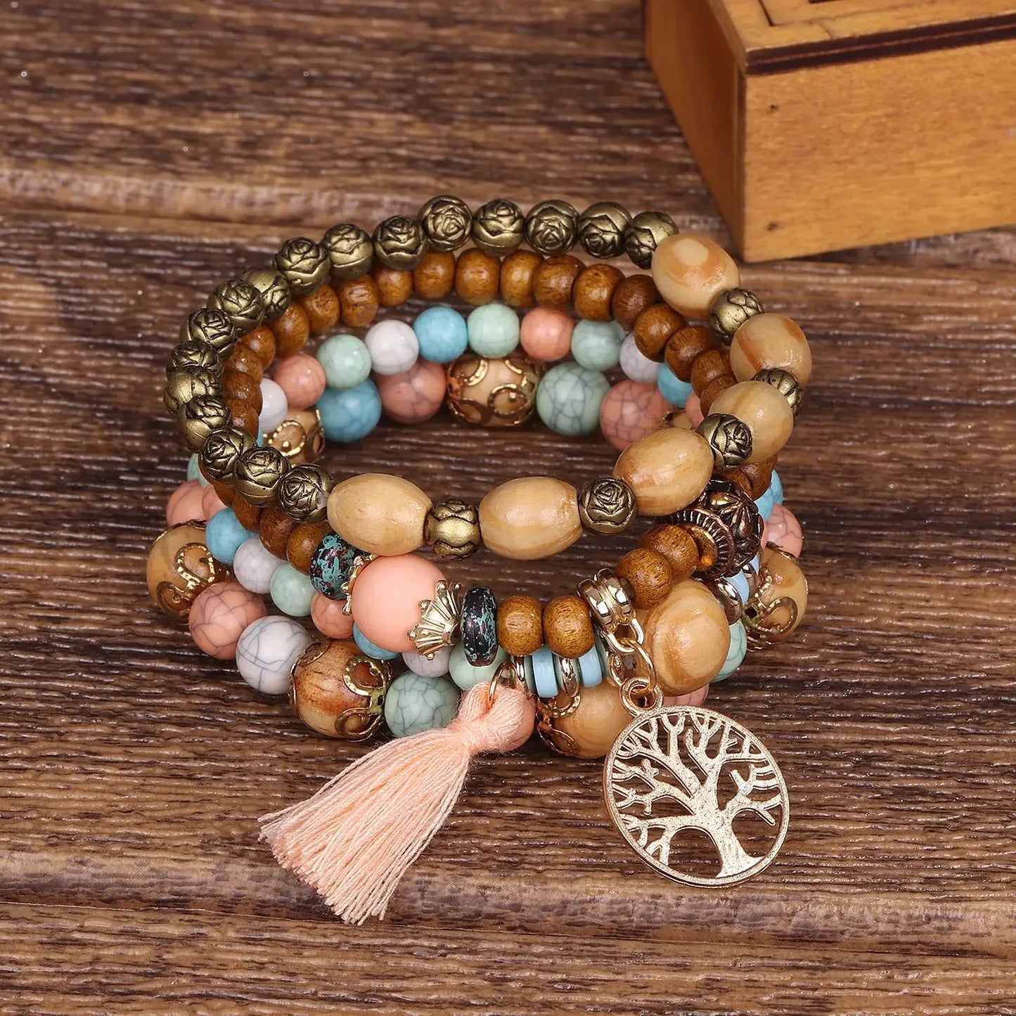 4-teiliges Boho Holz Perlen Armband Set für Frauen – Baum des Lebens mit weißen Fransen Charme, elastischer Kettenbangle, Bohemia Schmuck