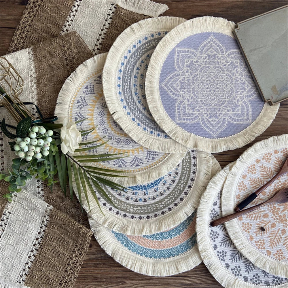 Boho Runde Tischmatte – Handgewebte Leinen-Tassel-Platzmatte mit Stickerei, Rutschfest, Isolierend, für Esszimmer und Küchen Dekoration