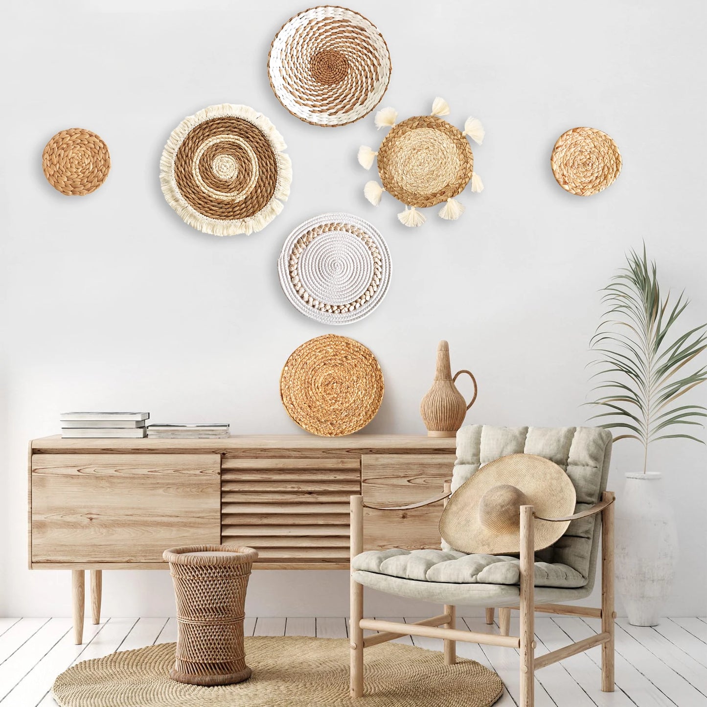 Set aus 7 Boho Wandkörben – Handgewebte Rattan- und Seegras-Dekoration für rustikale Landhauswände