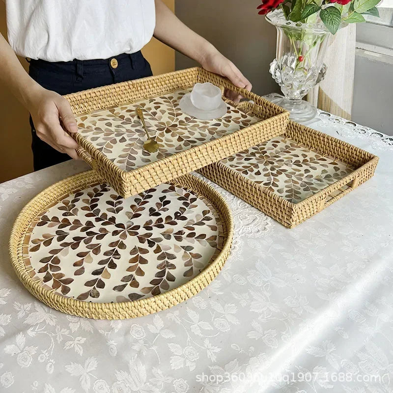 Rattan & Muschel Aufbewahrungstablett – Handgefertigt, Rund, für Wohnzimmer, Picknick und Luxus-Servierplatten