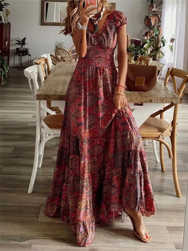 Sommerkleid für Damen im Ethno-Stil mit Blumenmuster, Kurzarm, Tailliertes Kleid mit Petalsärmeln und weitem Saum