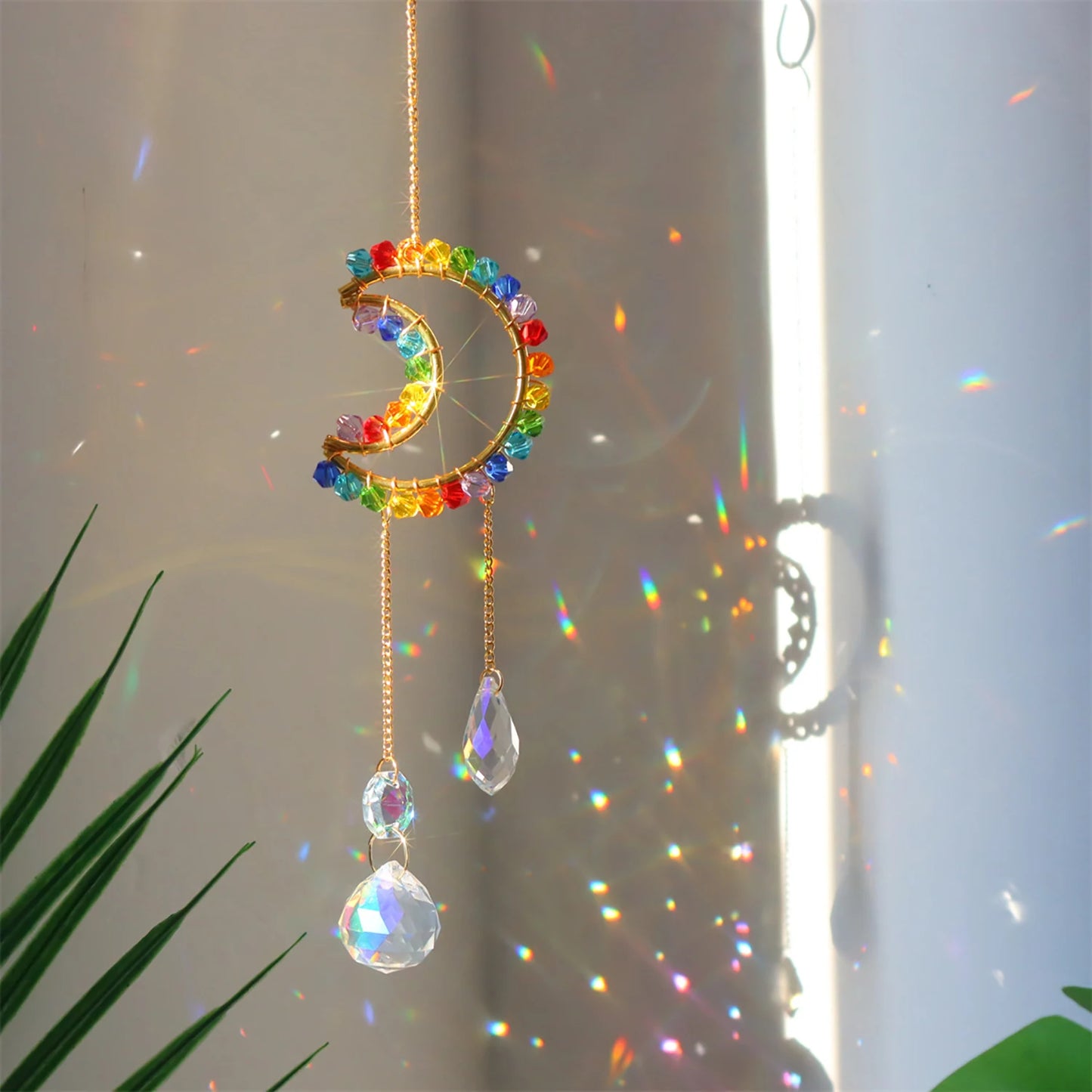 Rainbow Made Crystal Suncatcher – Raw Stone Moon Sonneneinfänger für Garten und Wohnräume