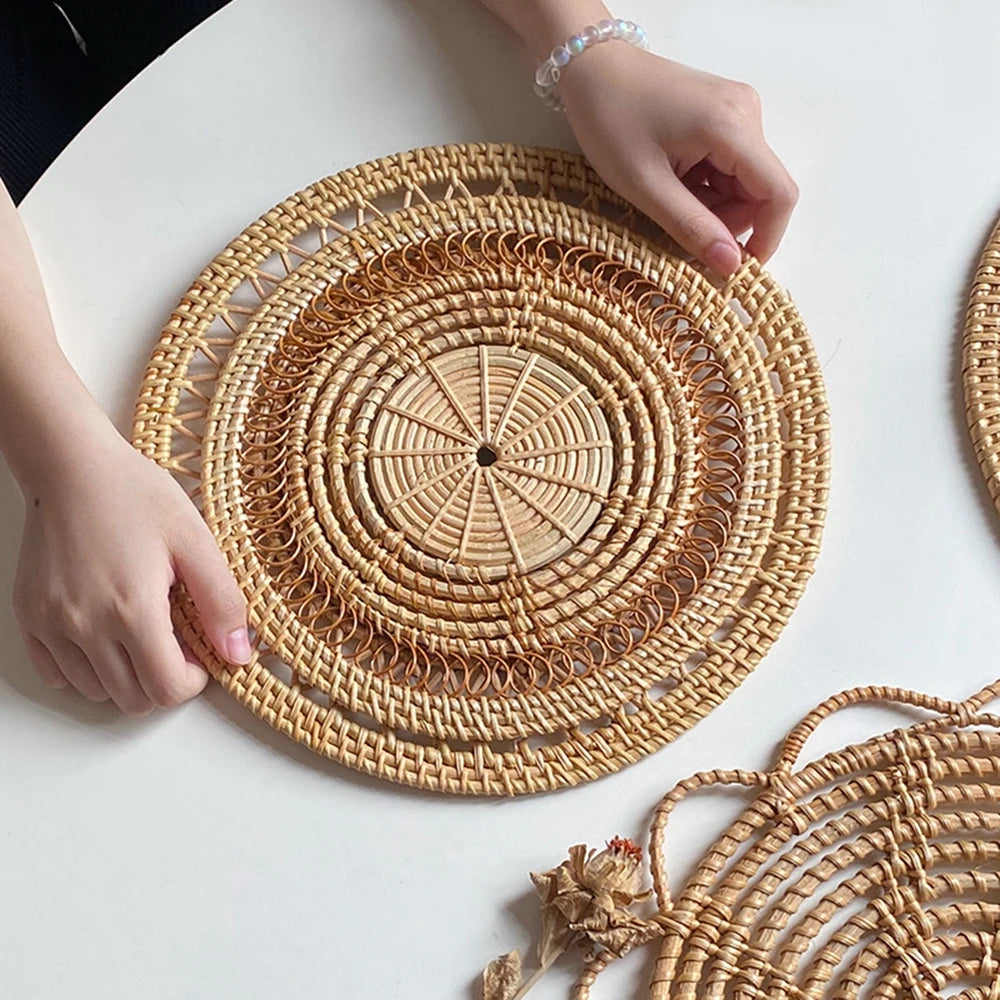 Handgefertigte Rattan Macrame Platzsets – Boho Coaster mit Fransen für Esszimmer, Küche & Hochzeitsdekoration