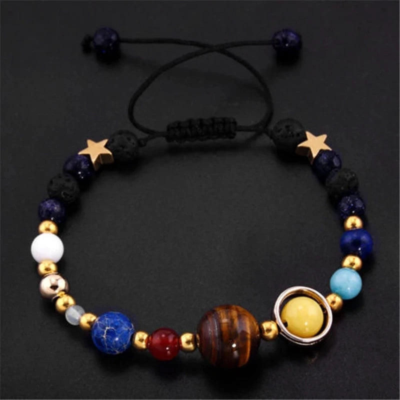 Kosmisches Galaxy-Armband – Handgewebtes Solarsystem mit acht Planeten und natürlichen Perlen