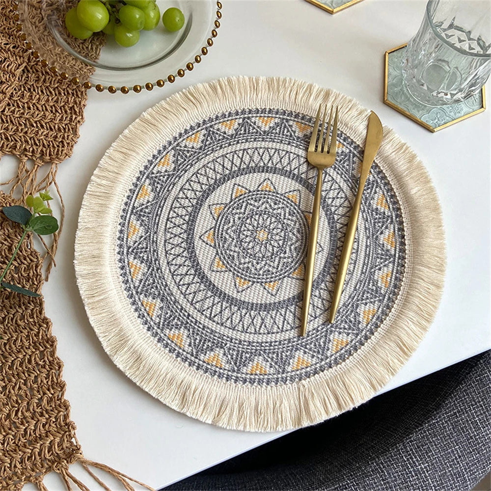 Boho Runde Tischmatte – Handgewebte Leinen-Tassel-Platzmatte mit Stickerei, Rutschfest, Isolierend, für Esszimmer und Küchen Dekoration