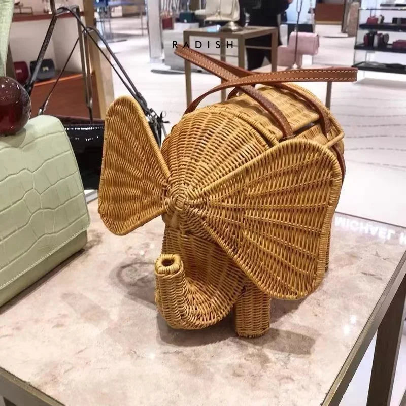 Große Kapazität Rattan Elefanten Handtasche – Handgewebte Umhängetasche für den Seaside-Urlaub