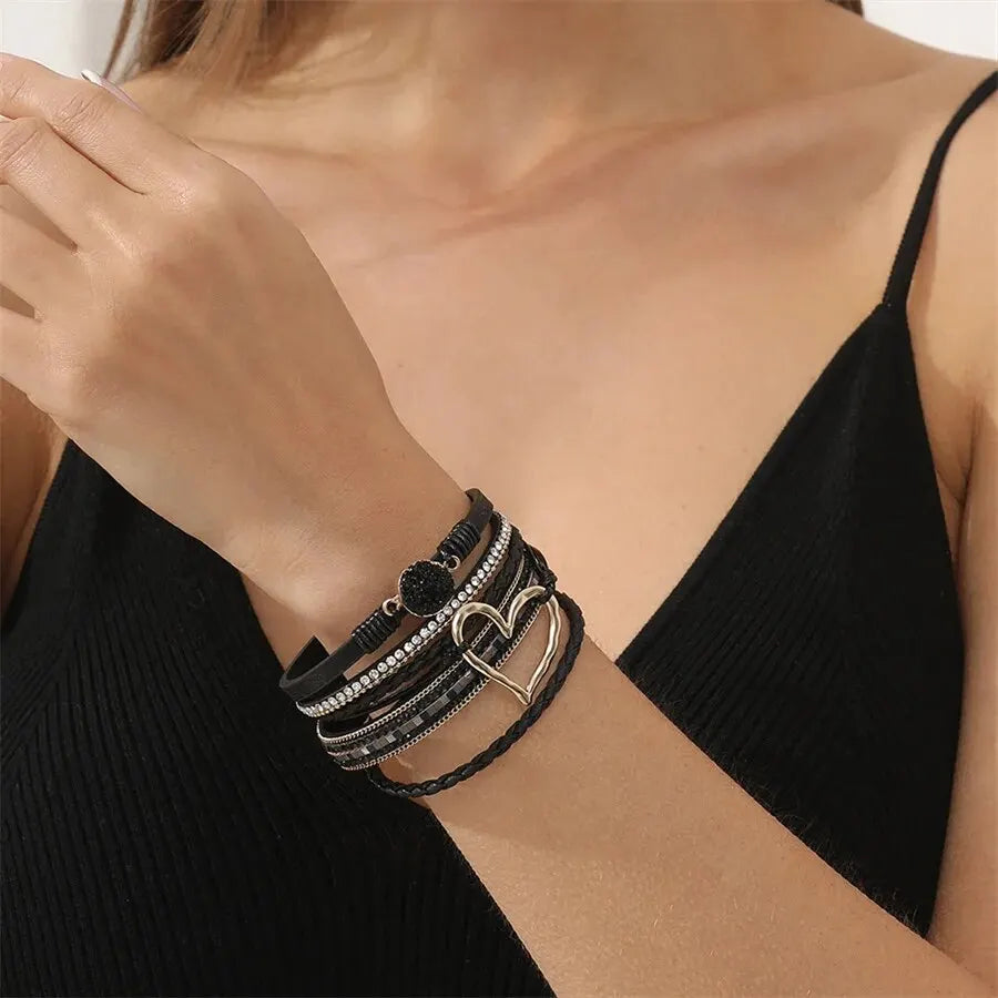 Boho-Lederarmband mit Herz-Charm – Fashion Armband für Damen mit Strass und Resin für Paare