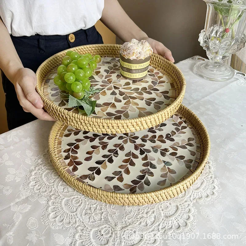 Rattan & Muschel Aufbewahrungstablett – Handgefertigt, Rund, für Wohnzimmer, Picknick und Luxus-Servierplatten