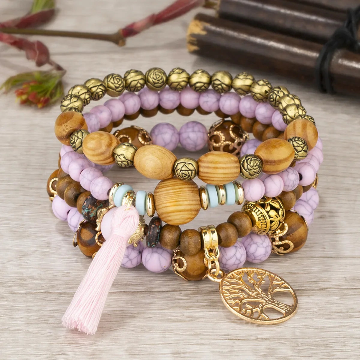 4-teiliges Boho Holz Perlen Armband Set für Frauen – Baum des Lebens mit weißen Fransen Charme, elastischer Kettenbangle, Bohemia Schmuck