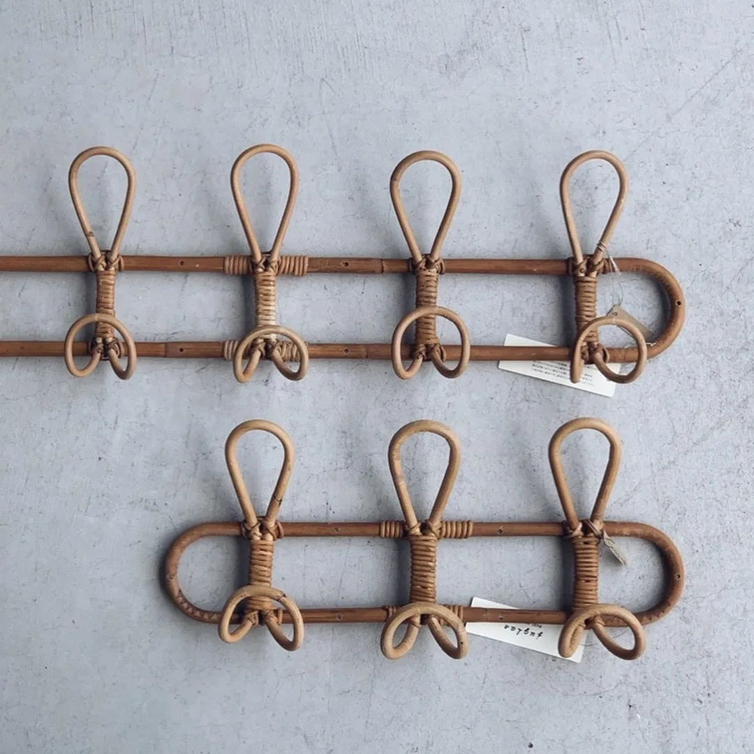 Handgewebte Rattan Wandhaken – Stylischer Kleidungshalter für Kinderzimmer, Hüte & Garment Organizer