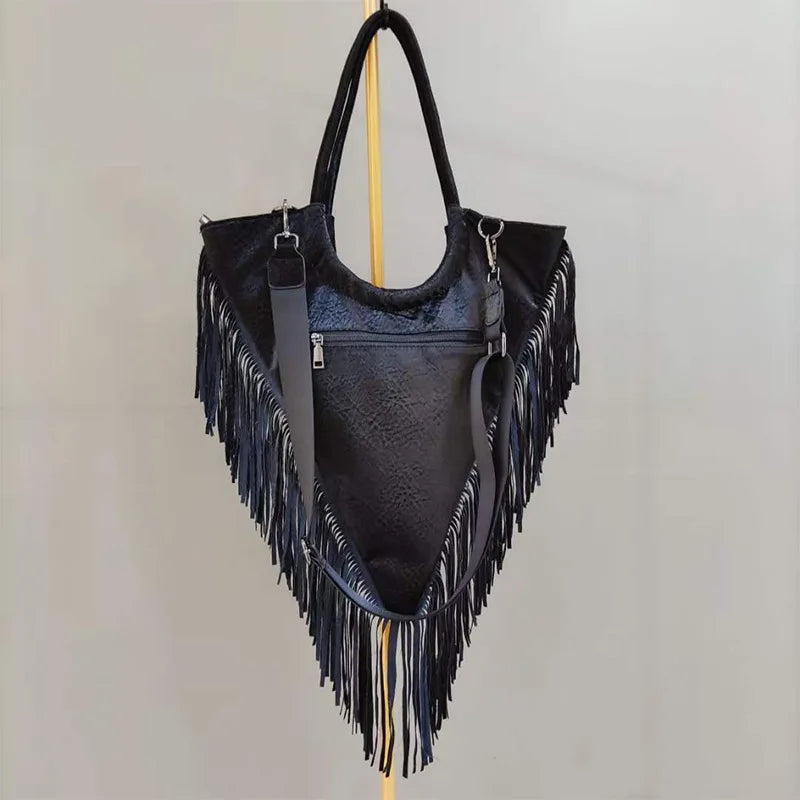 Fashion Punk Schultertasche für Damen – Coole Crossbody Bag mit Nieten und Quasten im Harajuku-Stil