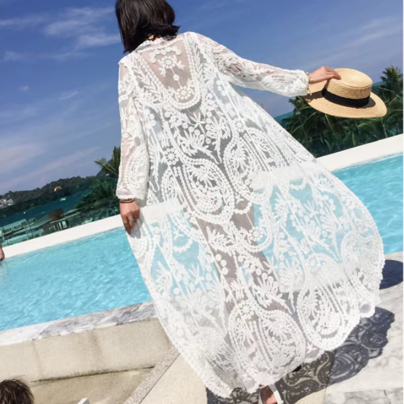 Weißes Spitzen-Sommermaxikleid – Sexy Long Sleeve Boho Beach Cover-up für Bikini und Urlaub